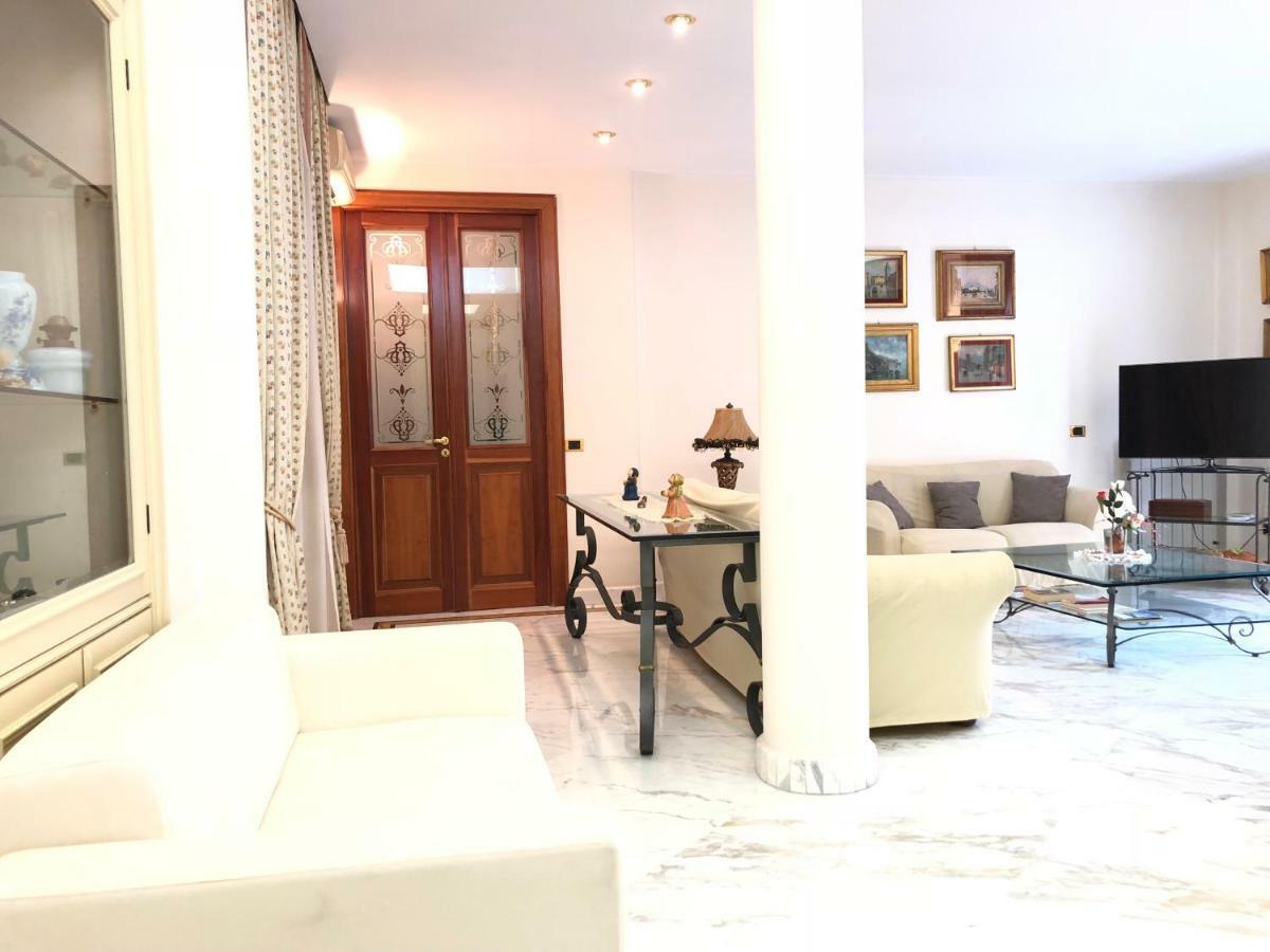 29 Via Dei Carrozzieri A Monteoliveto Appartamento *